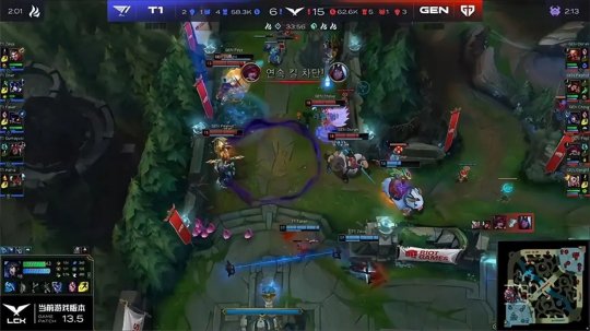 新疆队坐镇 新疆队坐镇