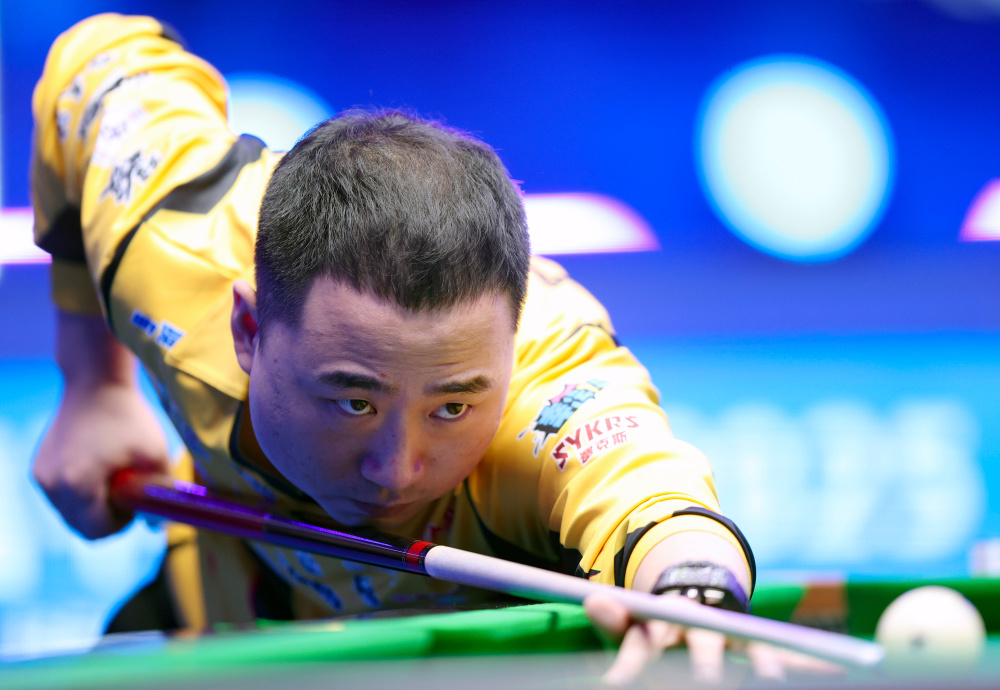 为自由式滑 为自由式滑